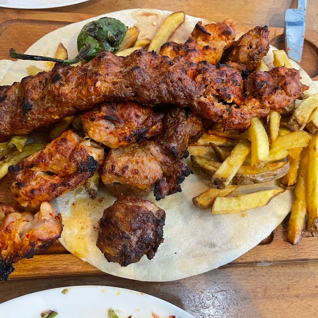 Anamour steakhouse 3